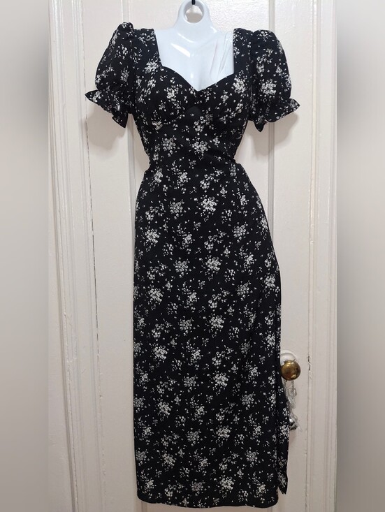 Inspired Hearts Dresses & Skirts - Inspired Hearts Black Floral Long Dress Puff Sleeves Open Back Size L